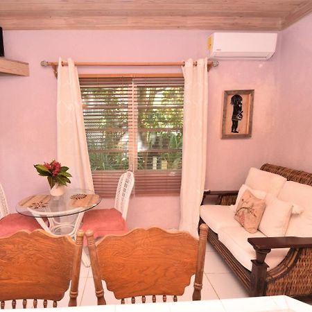 The Sugar Apple Lodging Dunmore Town Екстер'єр фото