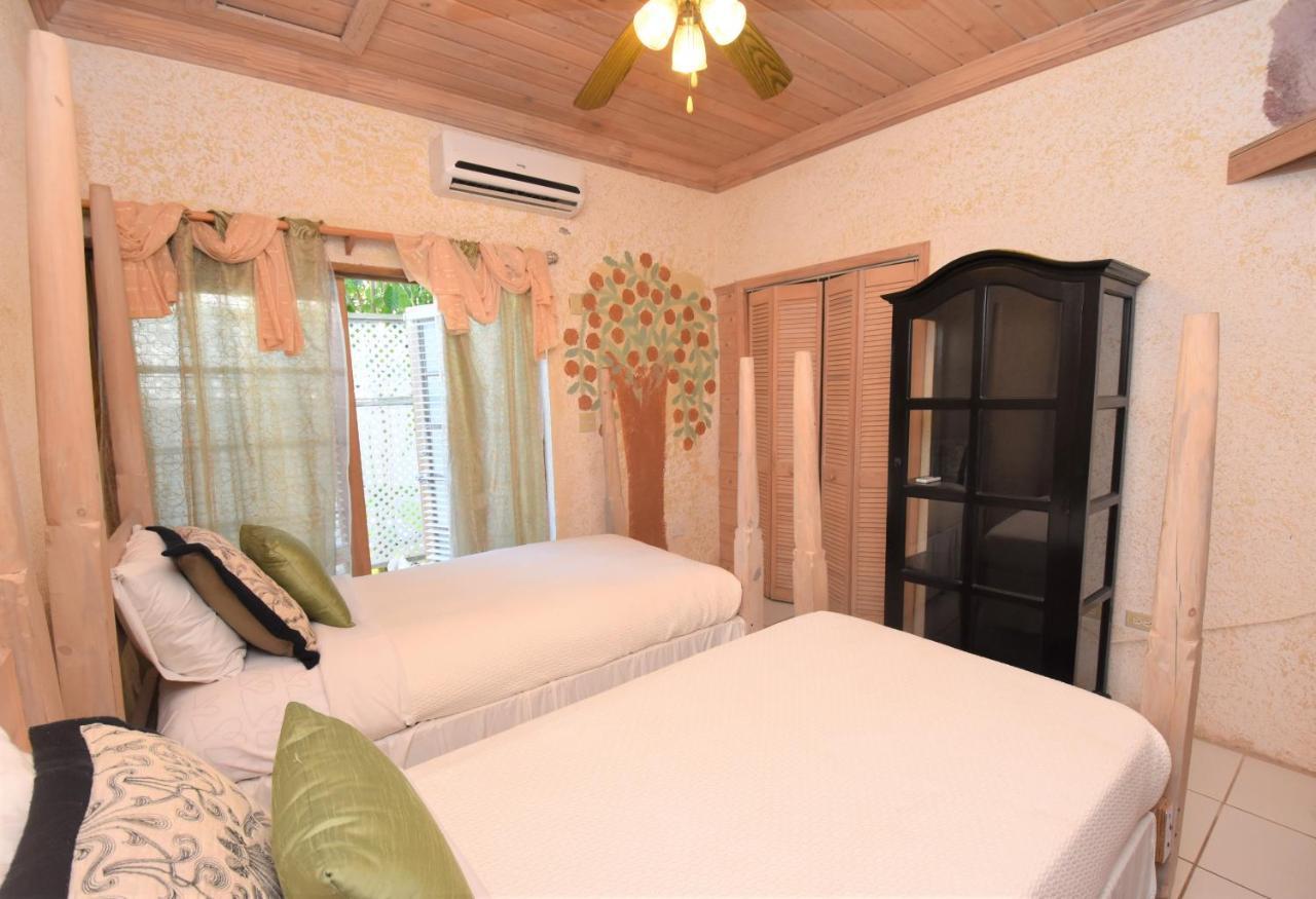 The Sugar Apple Lodging Dunmore Town Екстер'єр фото