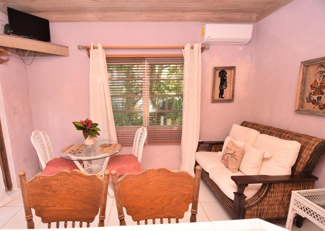 The Sugar Apple Lodging Dunmore Town Екстер'єр фото