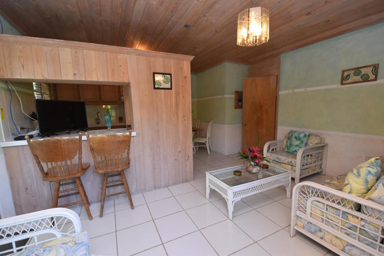 The Sugar Apple Lodging Dunmore Town Екстер'єр фото